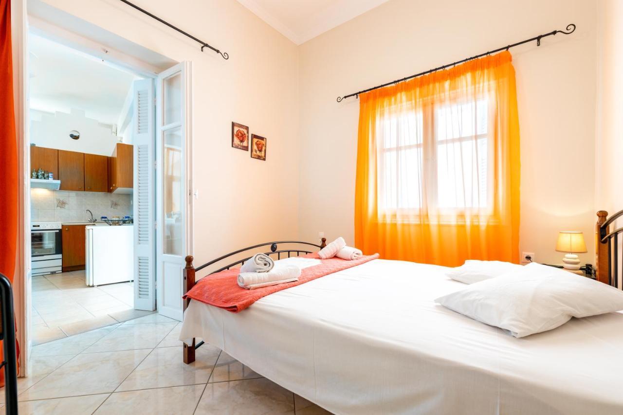 Town House For 6-16 With Ac Villa Páros Exterior foto