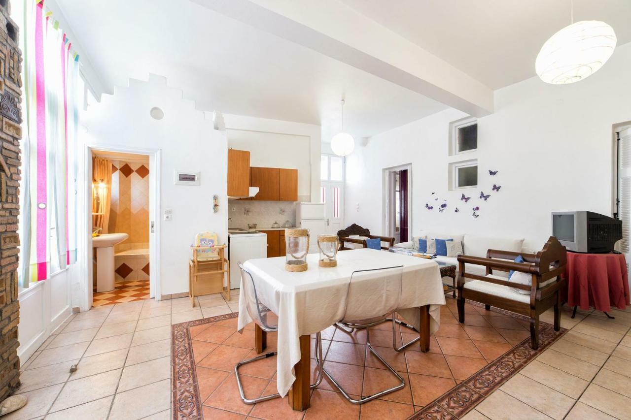 Town House For 6-16 With Ac Villa Páros Exterior foto