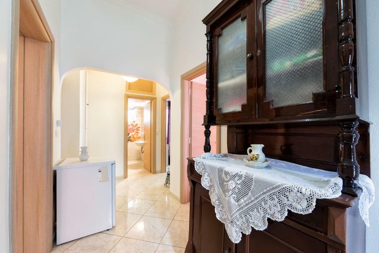 Town House For 6-16 With Ac Villa Páros Exterior foto